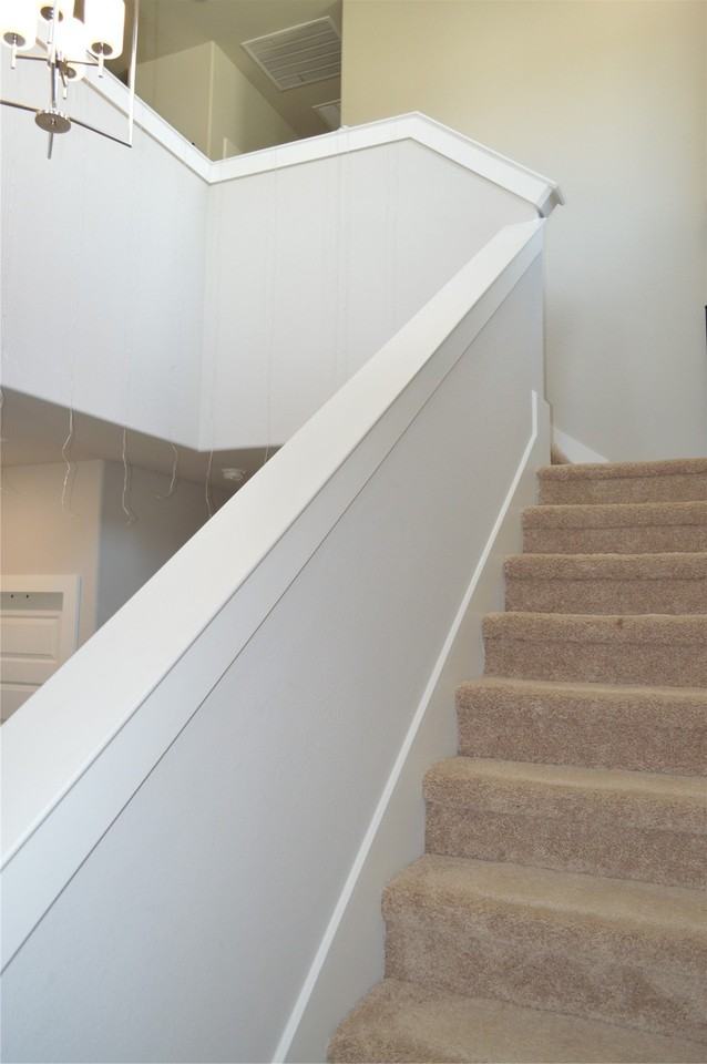 411 Bertney Dr - Photo 5 of 31