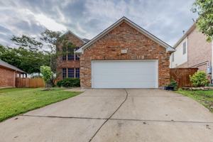featured image of 4134 Petersburg Dr
