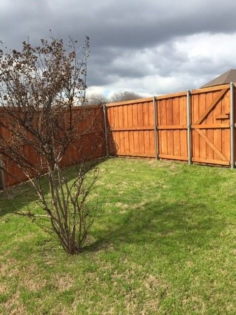 7793 Glasshouse Walk - Photo 3 of 22