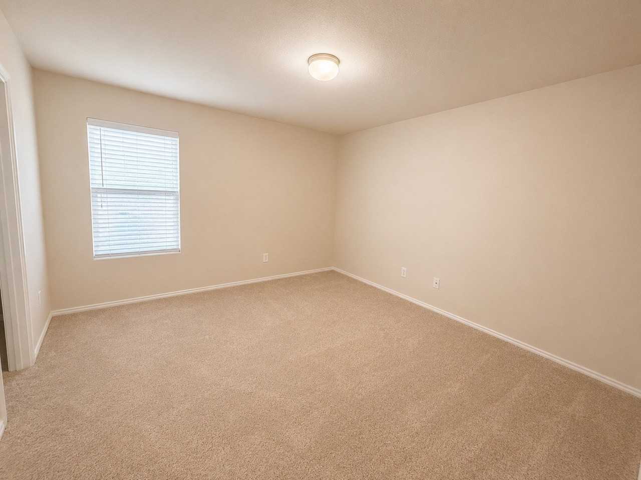 1700 White Rock Ct - Photo 7 of 16