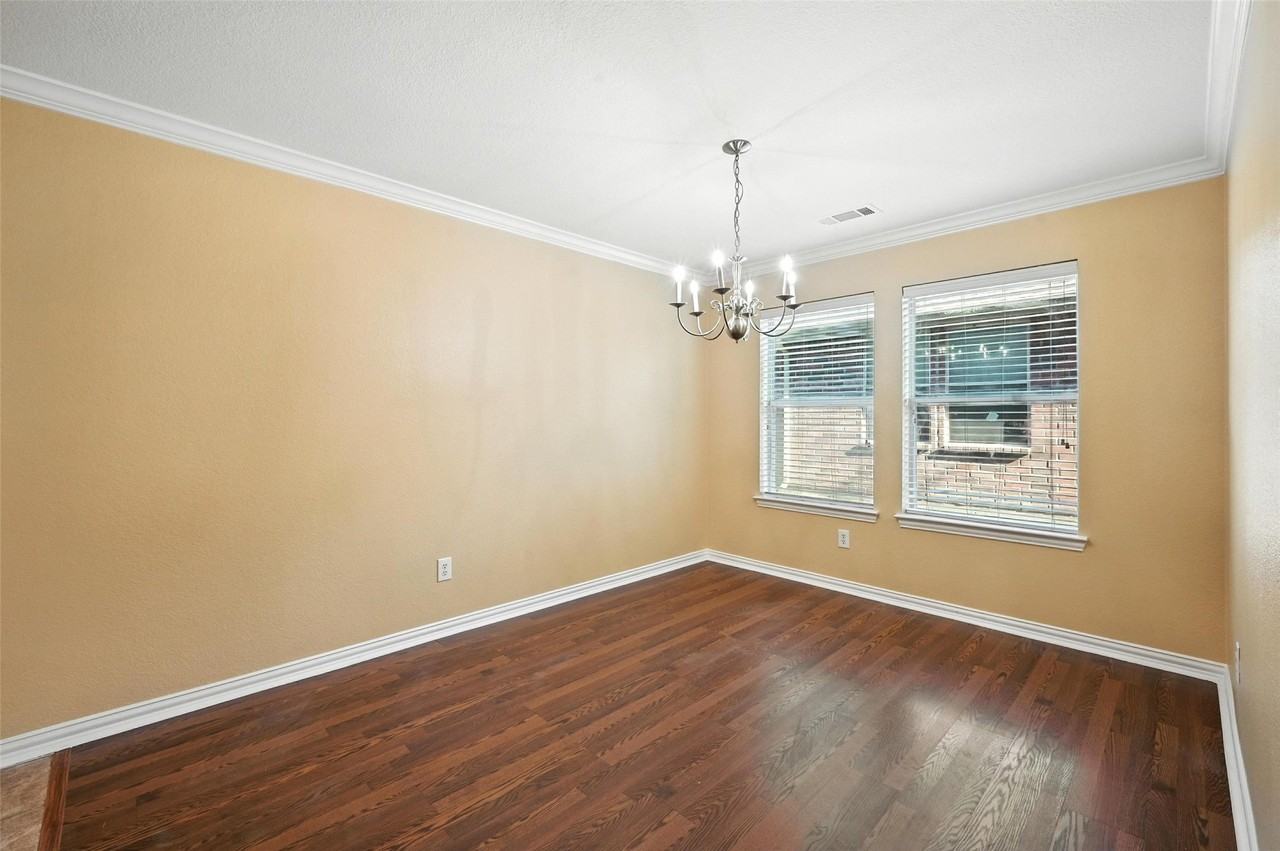 224 Bluefinch Dr - Photo 4 of 14
