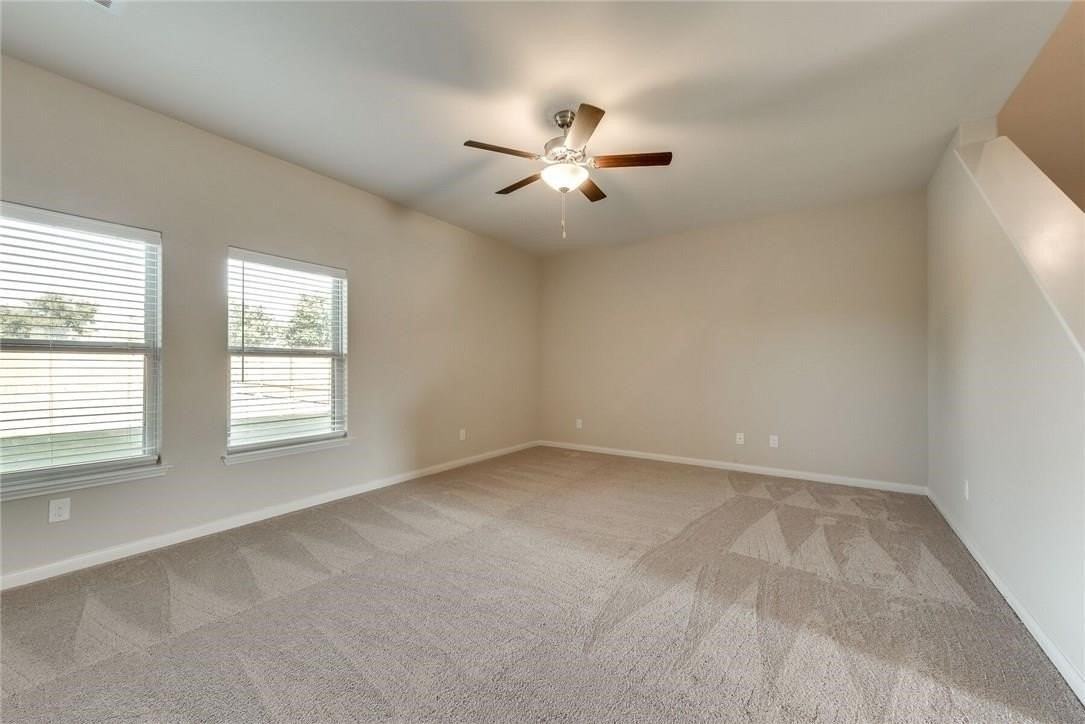 232 Elam Dr - Photo 4 of 12
