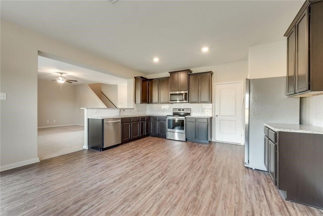 232 Elam Dr - Photo 5 of 12