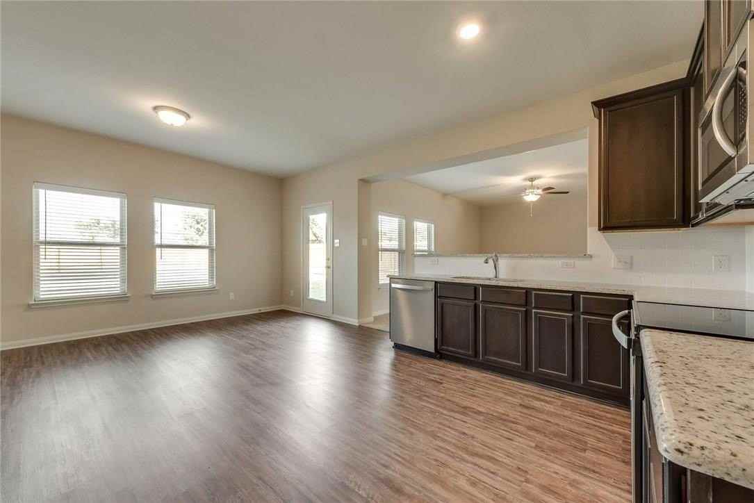 232 Elam Dr - Photo 6 of 12