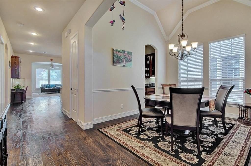3119 Appalachian Ln - Photo 2 of 18