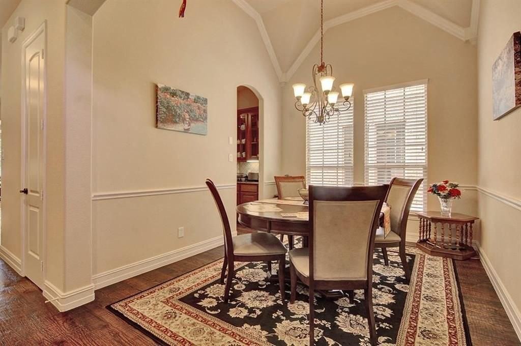 3119 Appalachian Ln - Photo 4 of 18