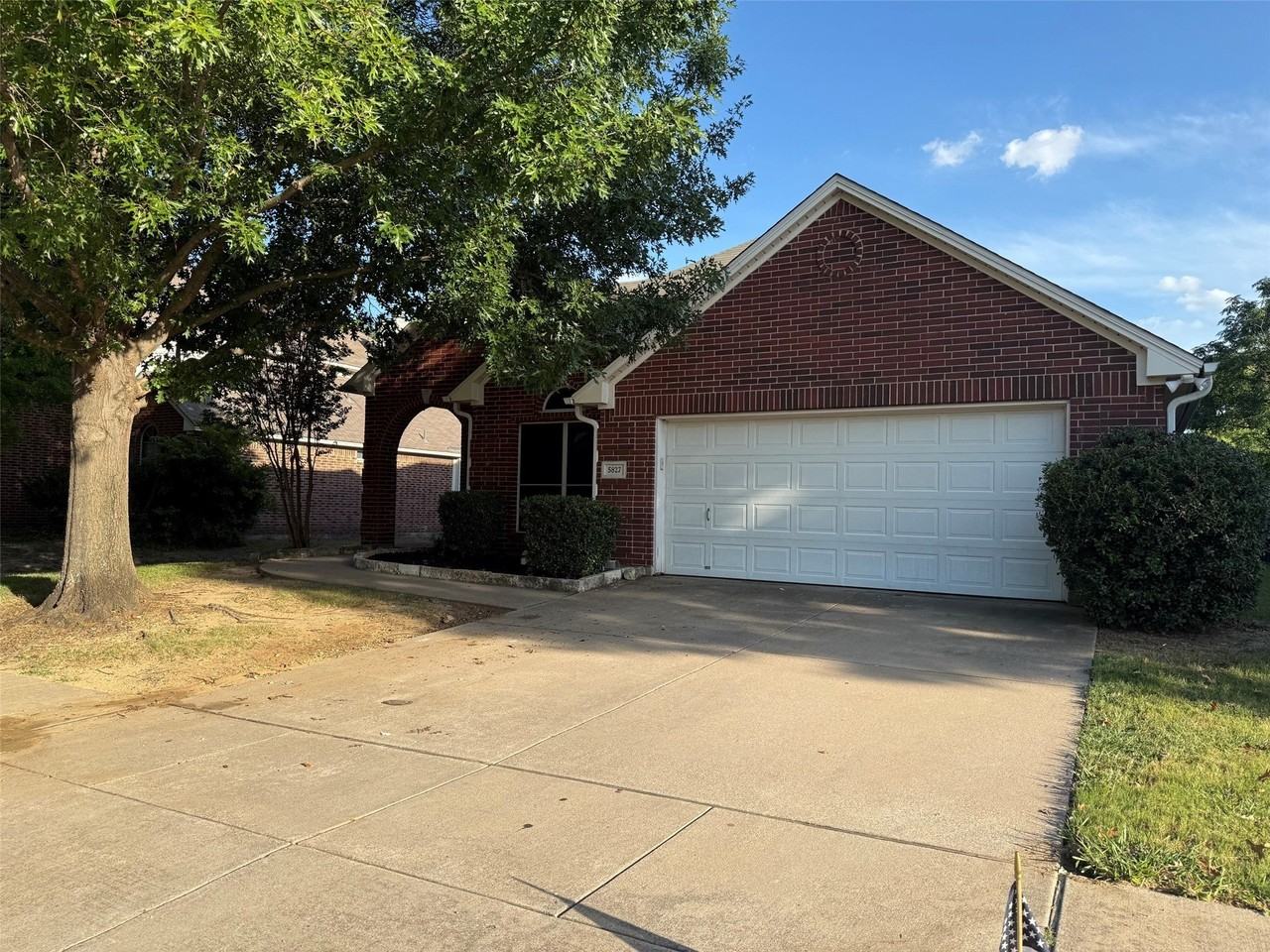 5827 Silver Sage Ln - Photo 3 of 27