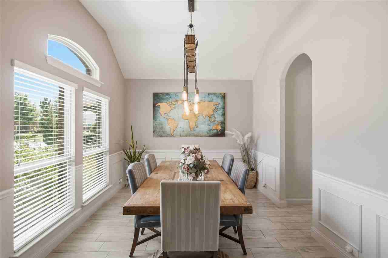 5221 Windstone Dr - Photo 6 of 38