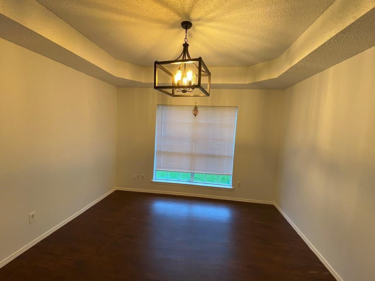 2801 Clearmeadow Dr - Photo 4 of 12
