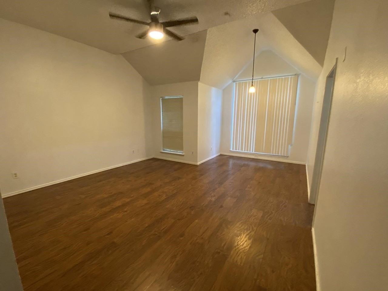 2801 Clearmeadow Dr - Photo 5 of 12