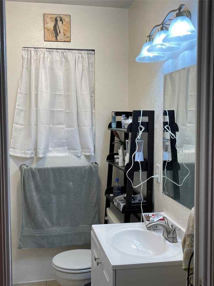 6643 Ascot Ln - Photo 7 of 7