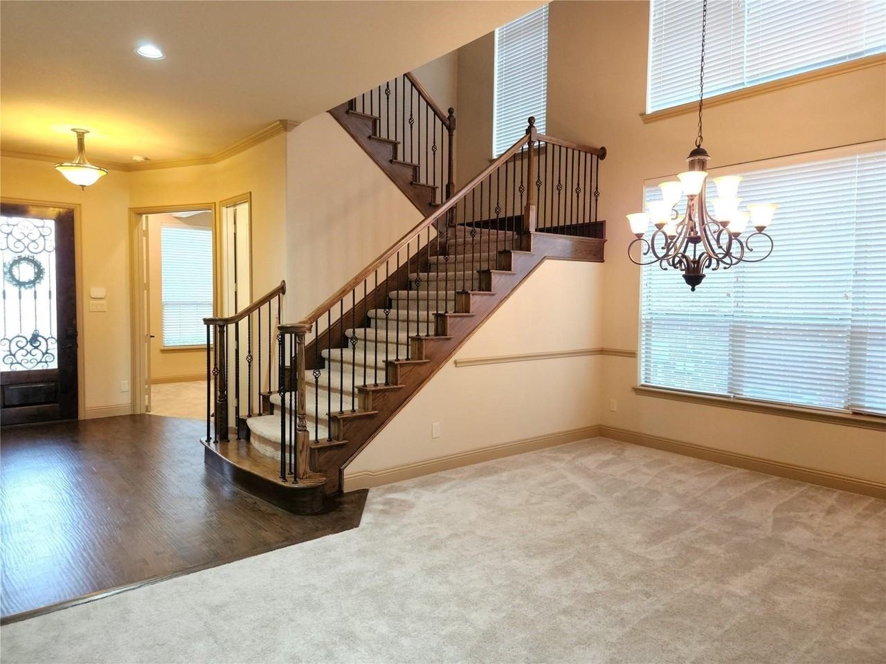 1208 Melcer St - Photo 7 of 36