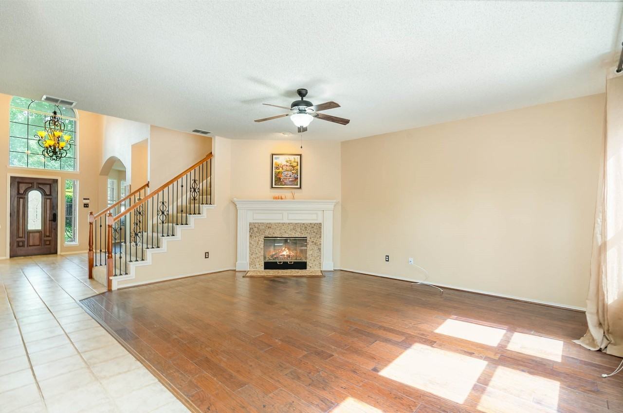 3108 Palmtree Dr - Photo 5 of 40