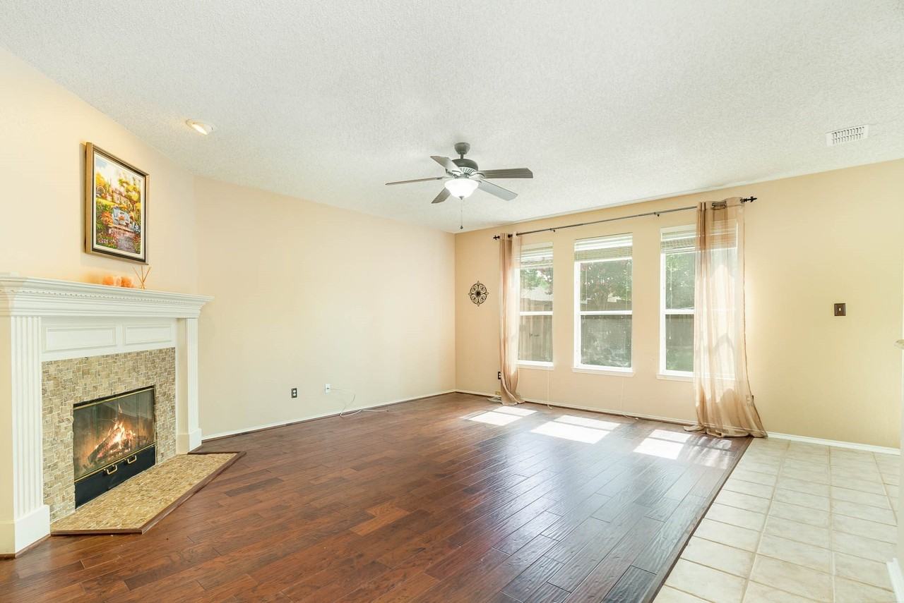 3108 Palmtree Dr - Photo 6 of 40