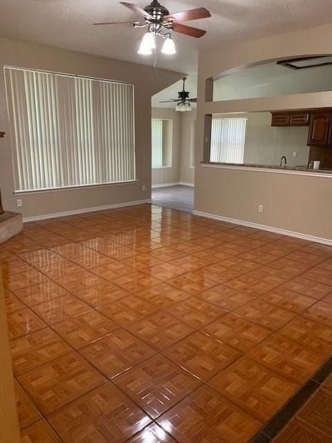 2324 Cantura Dr - Photo 4 of 14