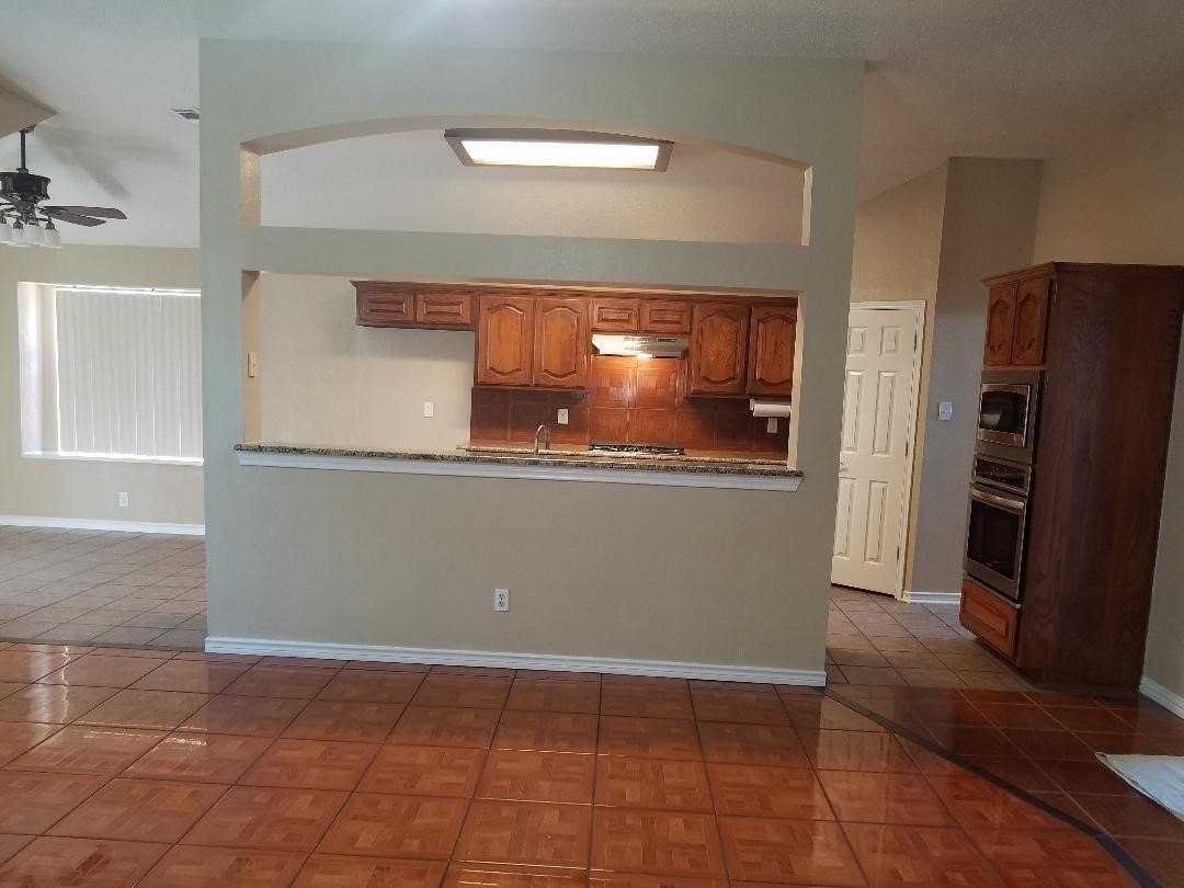 2324 Cantura Dr - Photo 5 of 14