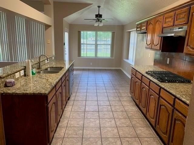 2324 Cantura Dr - Photo 6 of 14
