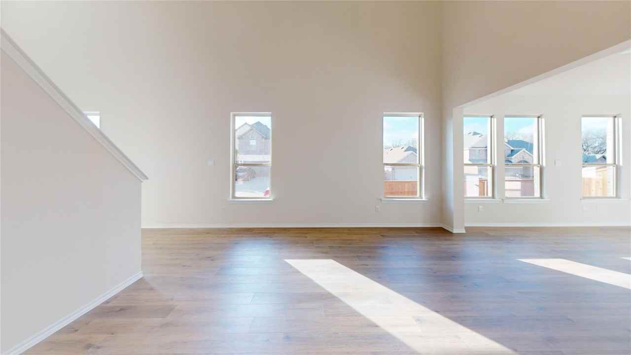 3941 Oak Creek Cir - Photo 4 of 21