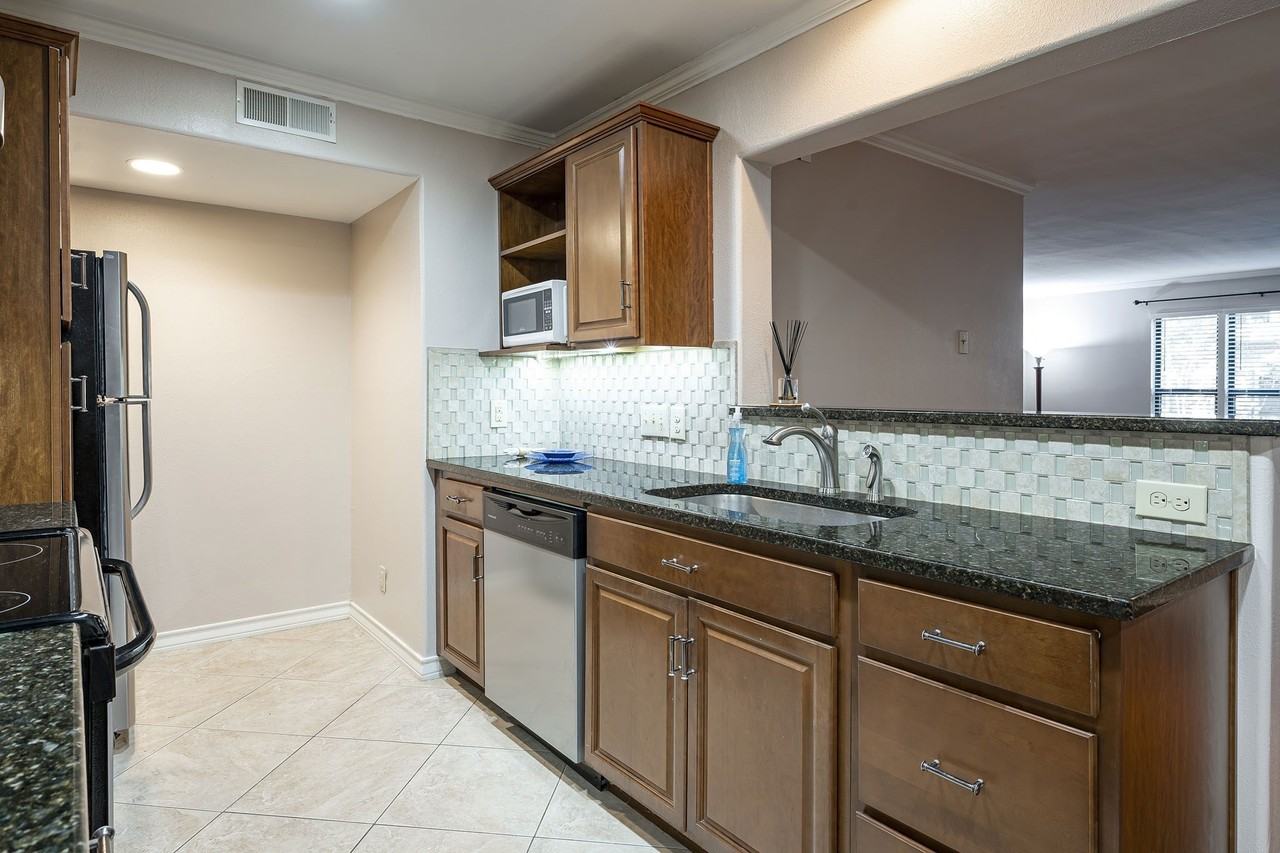 10757 Villager Rd #B - Photo 2 of 36