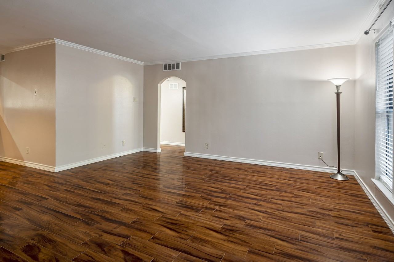 10757 Villager Rd #B - Photo 4 of 36