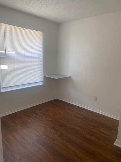 14860 Bell Manor Ct - Photo 3 of 18