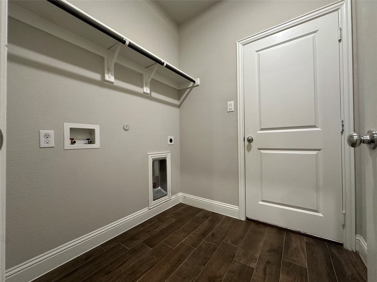 2816 Inn Kitchen Way - Photo 3 of 7