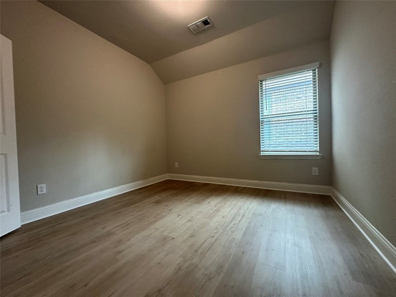 2816 Inn Kitchen Way - Photo 5 of 7