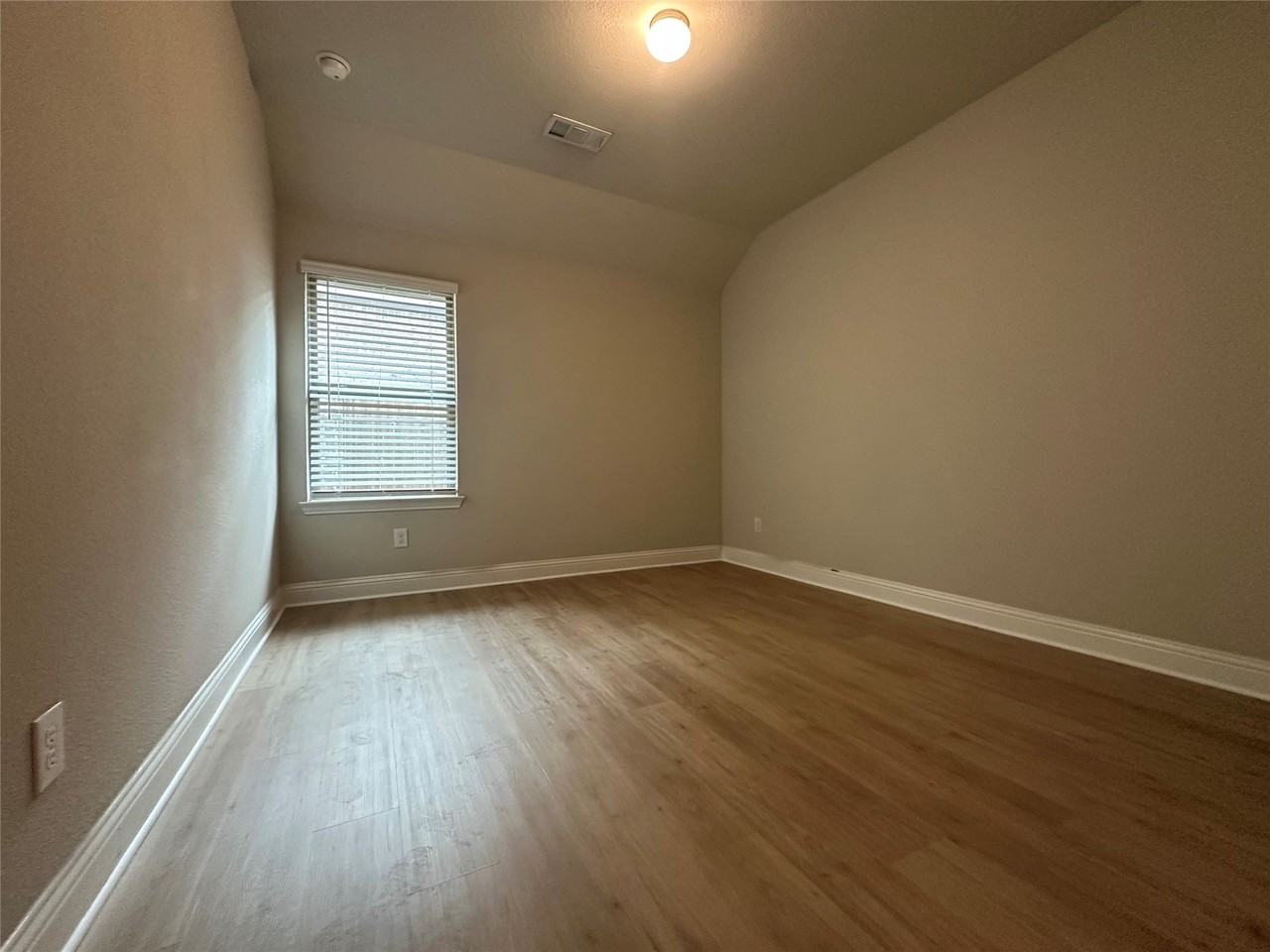 2816 Inn Kitchen Way - Photo 6 of 7