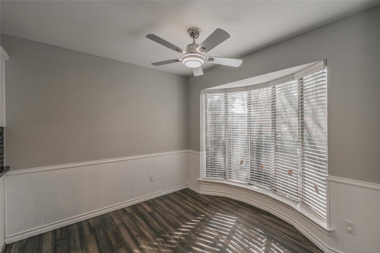 16404 Lauder Ln - Photo 5 of 38