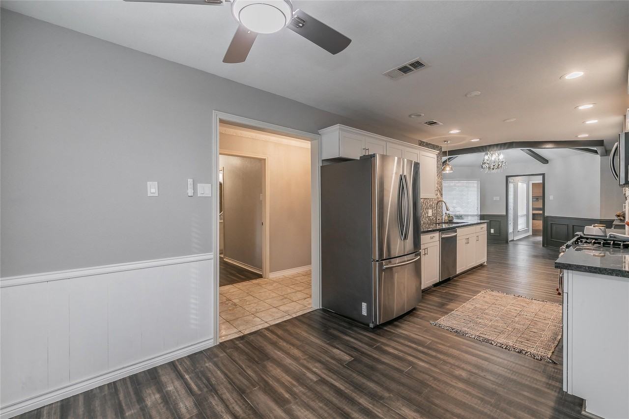 16404 Lauder Ln - Photo 6 of 38