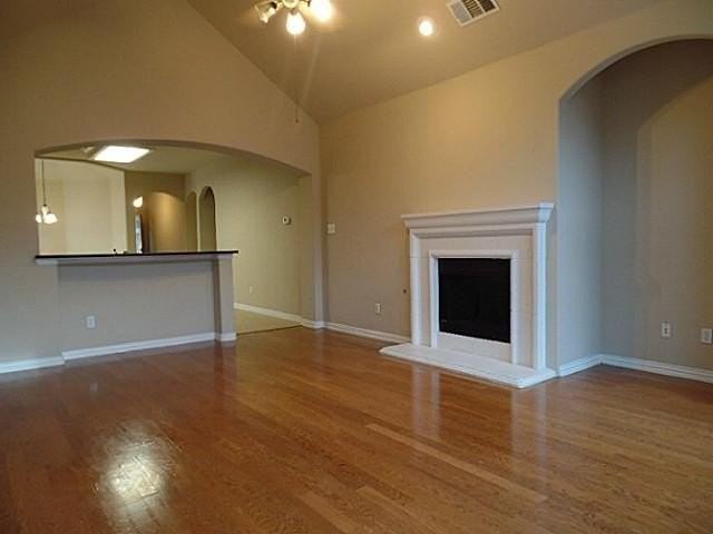 7112 Jessup Ct - Photo 4 of 11