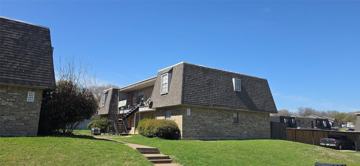 featured image of 233 Vista Way #235