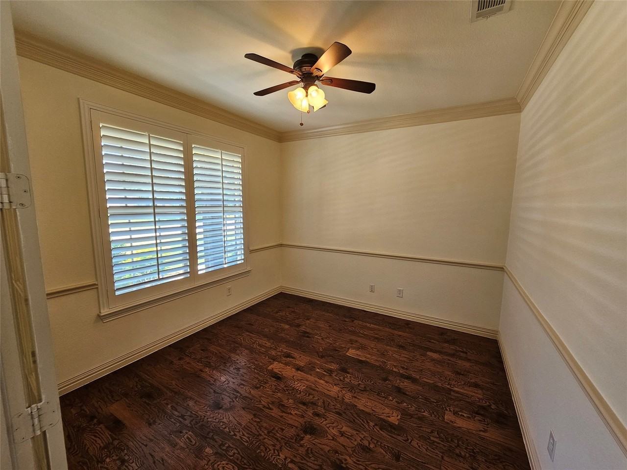 12340 Payne St - Photo 5 of 40