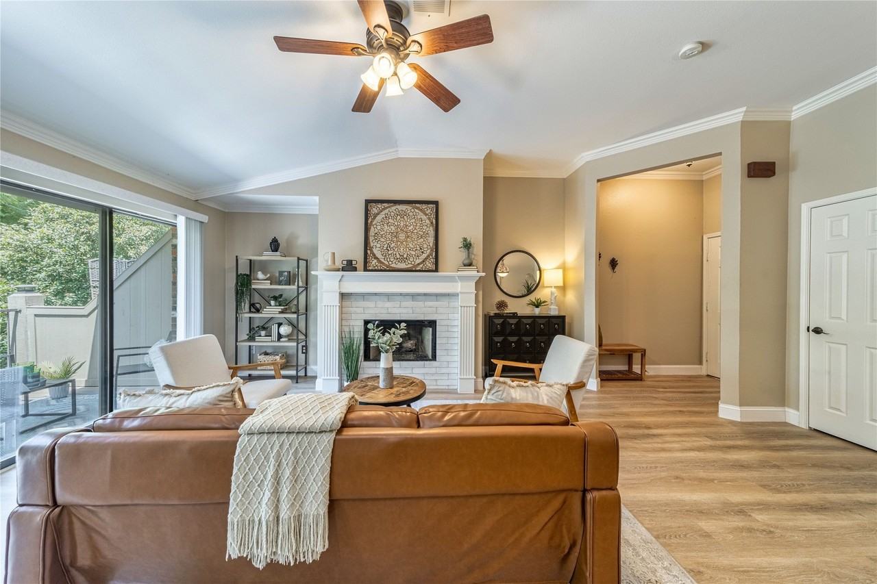 2036 Signal Ridge Pl - Photo 3 of 28