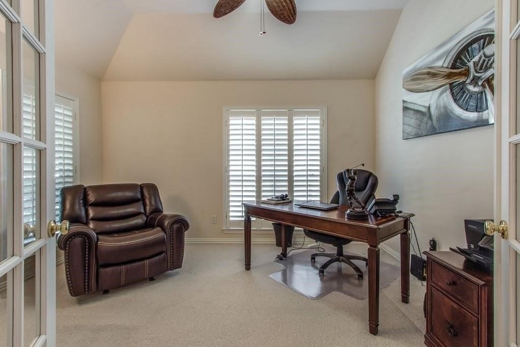 4636 Skyline Dr - Photo 4 of 20