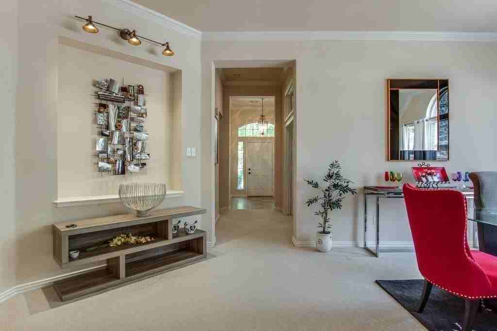 4636 Skyline Dr - Photo 6 of 20