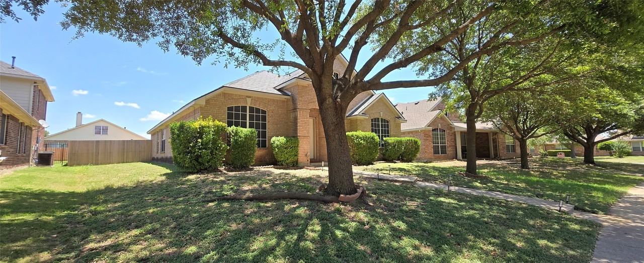 606 Zollman Ct - Photo 3 of 22