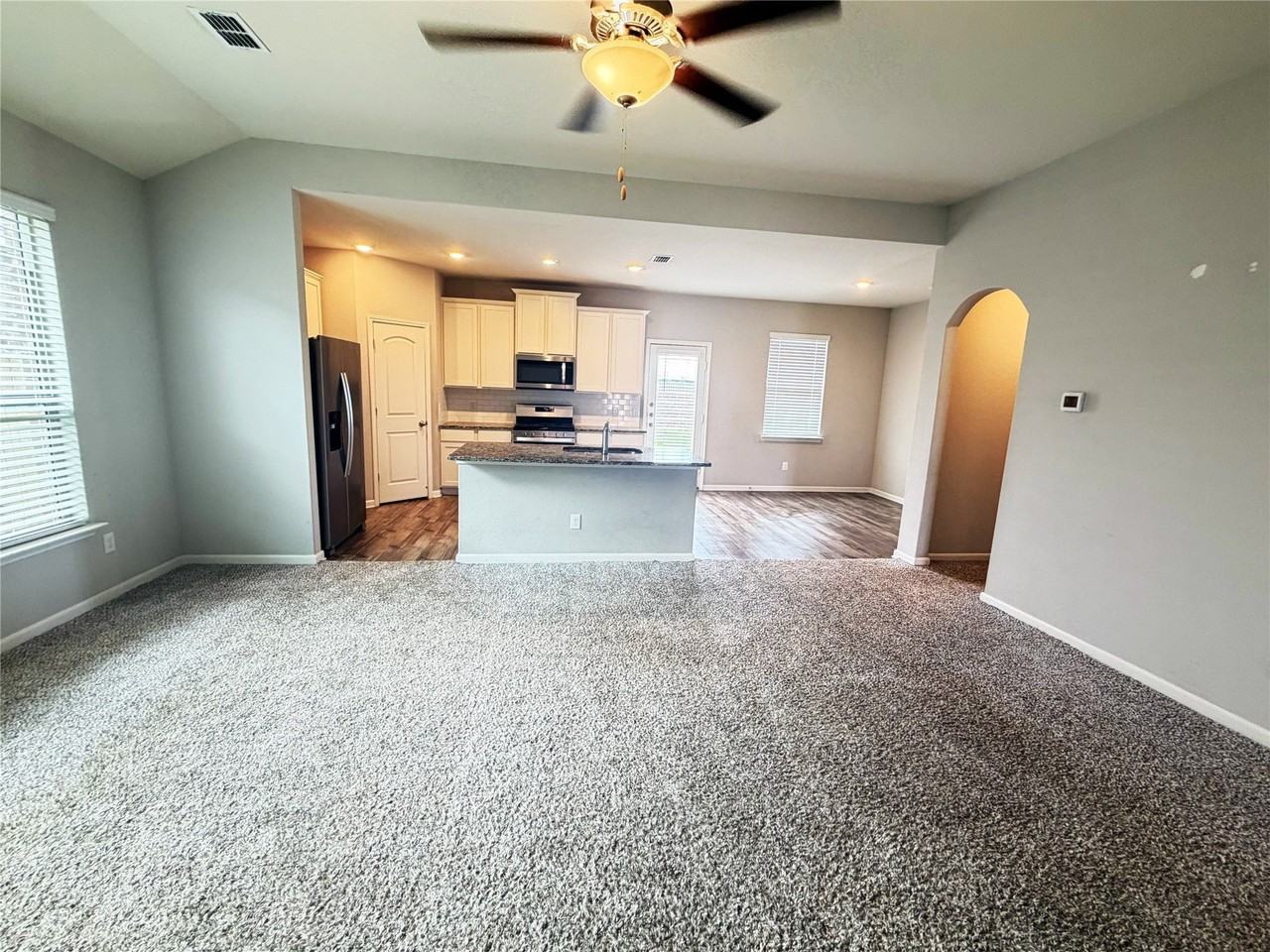 213 Aceves Ct - Photo 3 of 17