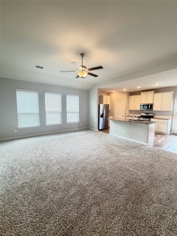 213 Aceves Ct - Photo 7 of 17
