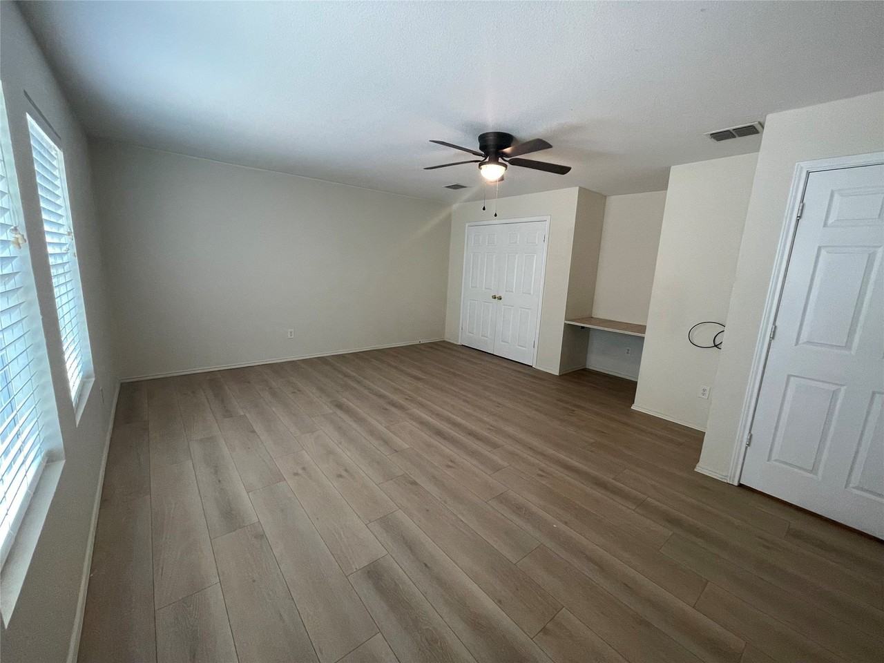 1421 Puerto Lago Dr - Photo 7 of 25