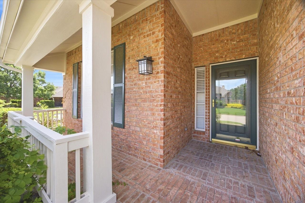 5101 Stonecrest Dr - Photo 4 of 27