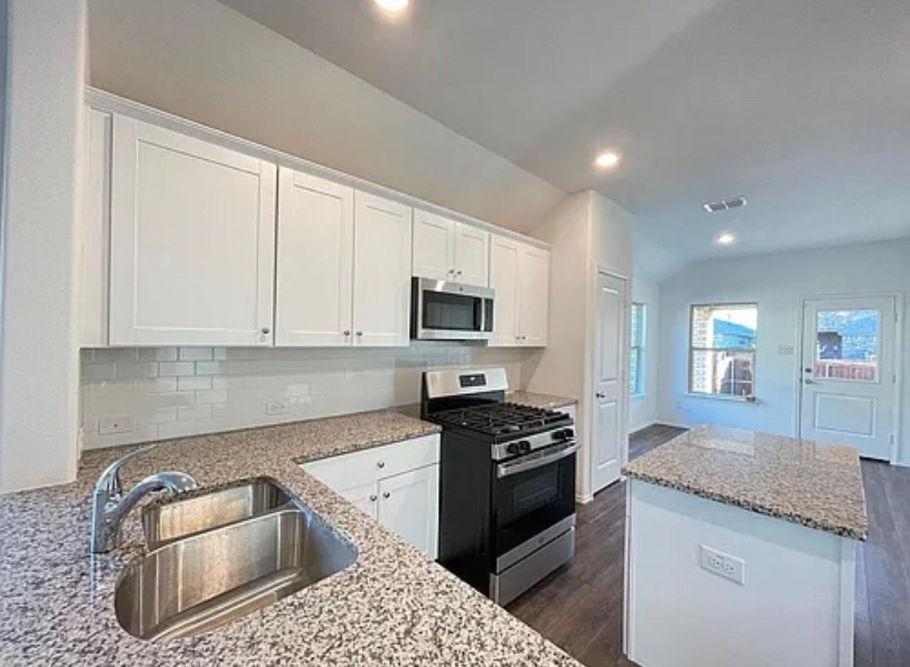2372 Pyrite Dr - Photo 5 of 19