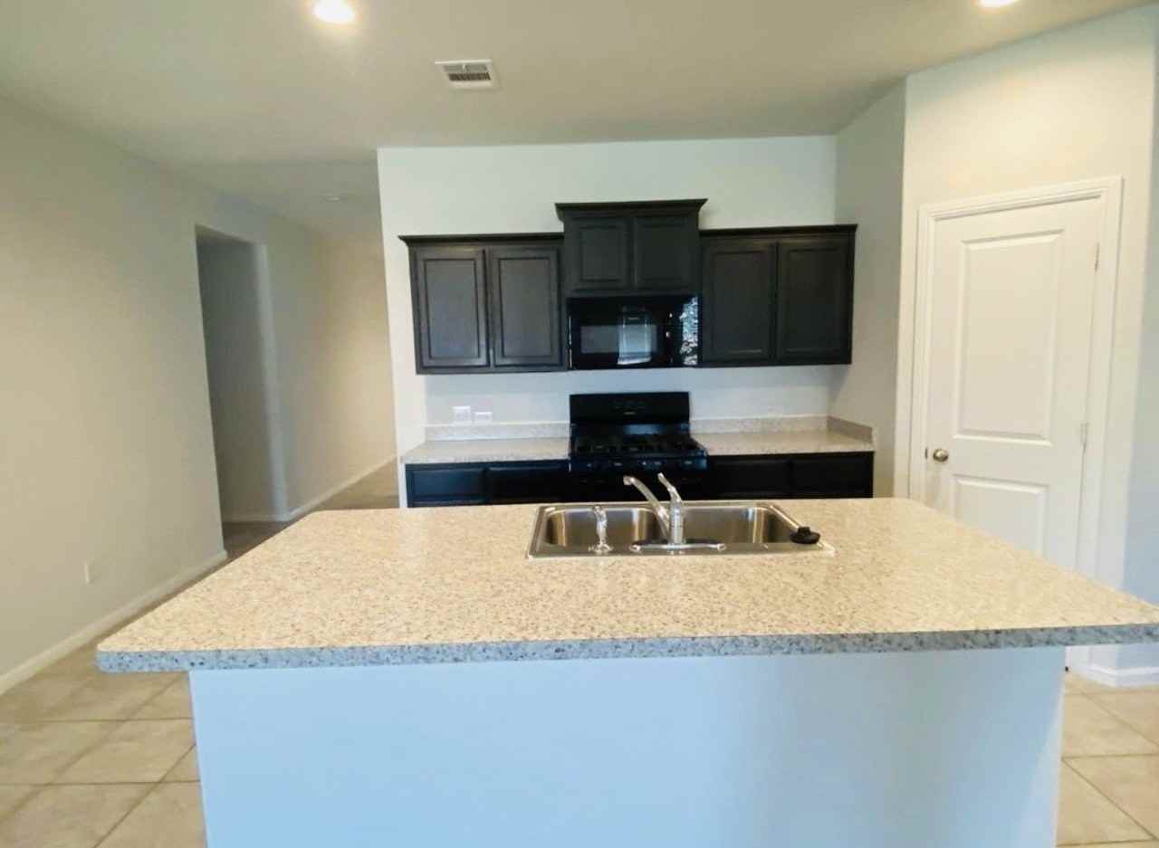 10333 Fort Belknap Trl - Photo 7 of 26