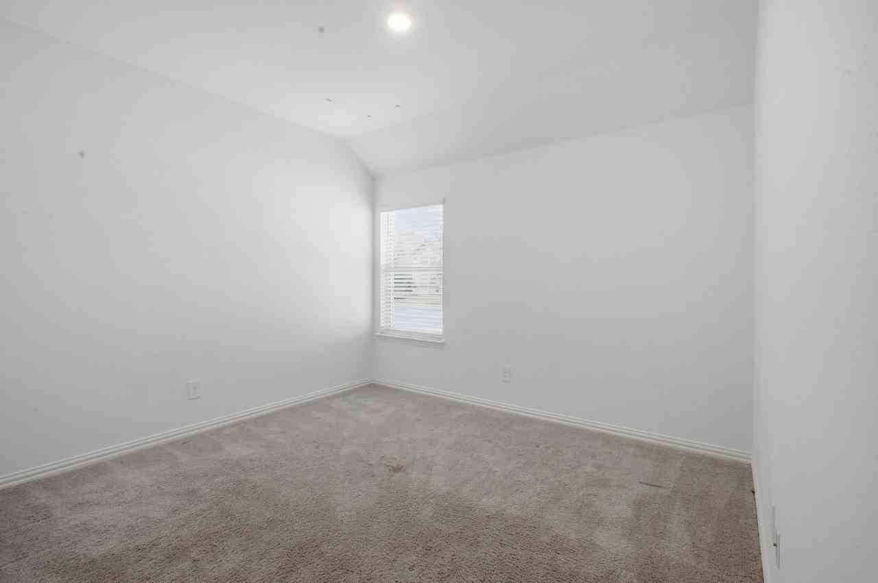 700 Pistachio Pkwy - Photo 5 of 38