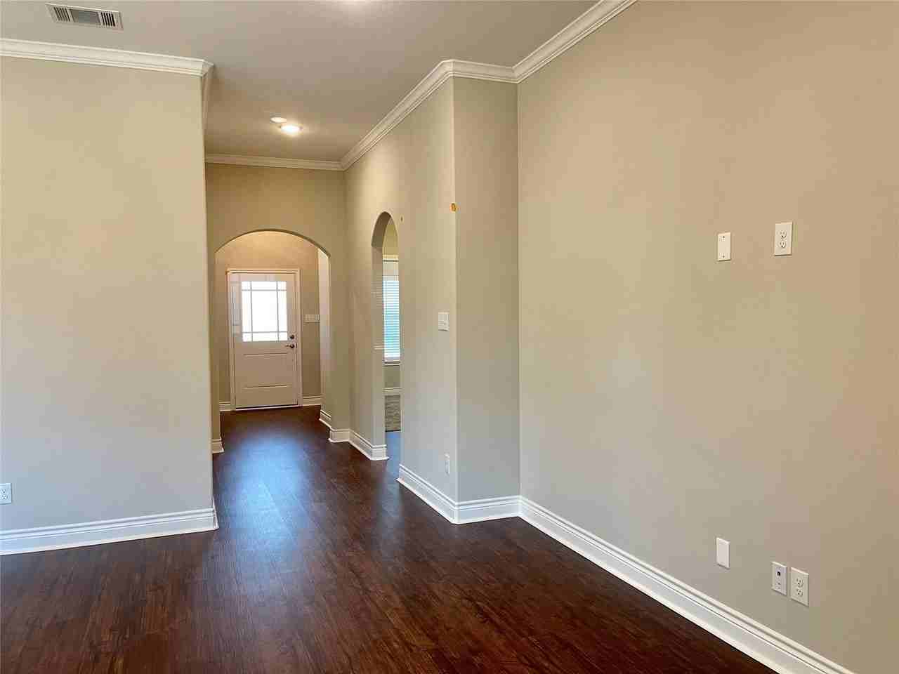 705 Tippit Ln - Photo 4 of 22