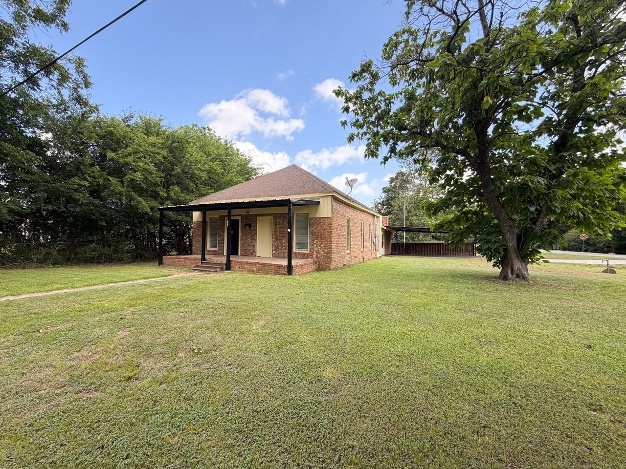 309 Nw 2nd St - Photo 2 of 18