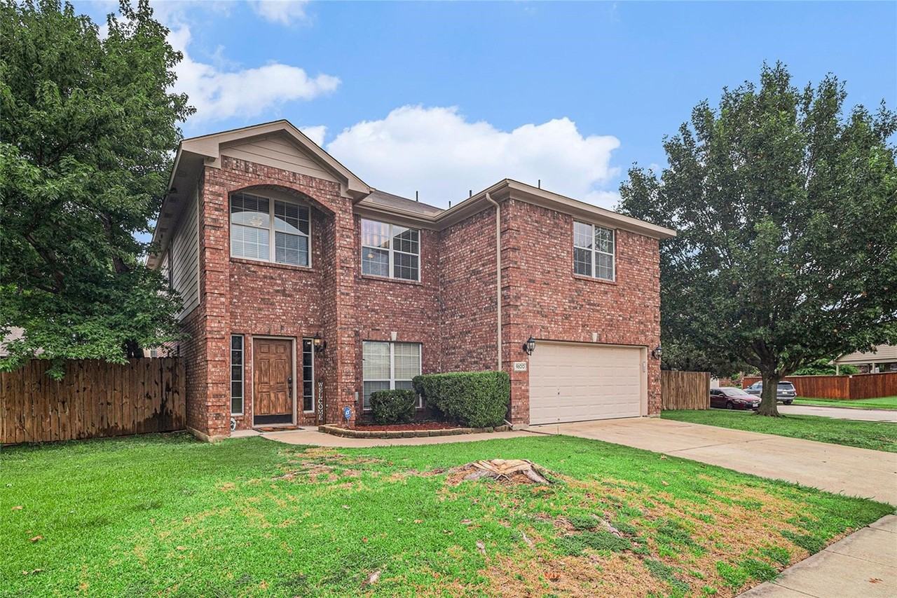 9600 Fox Hill Dr - Photo 3 of 33