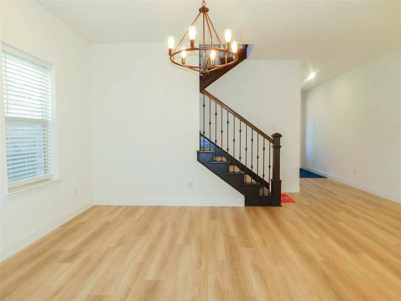 2457 Pinnacle Pl - Photo 7 of 32