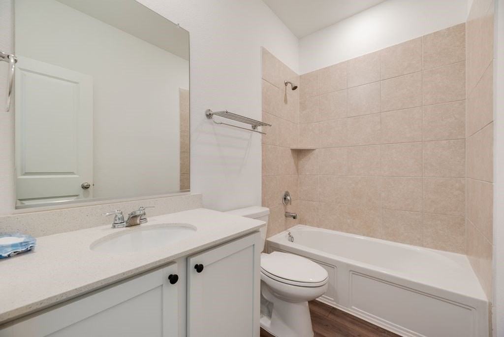 7109 Crepe Myrtle Ave - Photo 7 of 18