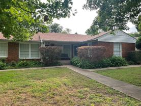 9428 Forest Hills Blvd - Photo 1 of 1